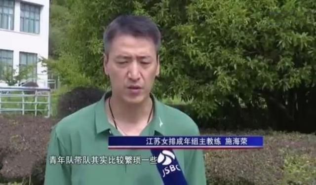 叶辰微微点头，笑道：谢谢你菜菜子。